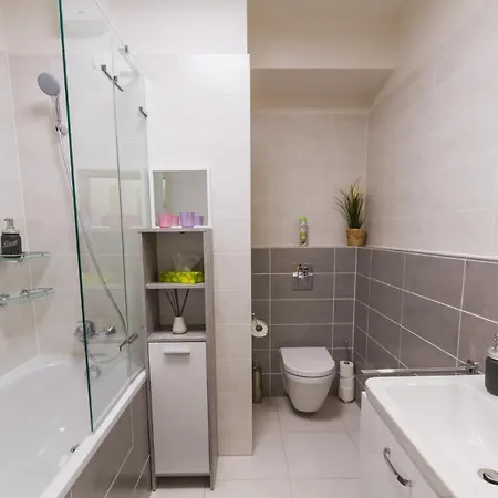 Spacy Modern Near Hockey Stadium Daire Bratislava