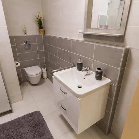 Spacy Modern Near Hockey Stadium Bratysława