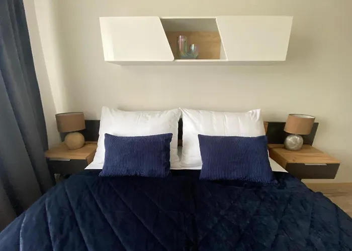 Spacy Modern Near Hockey Stadium شقة