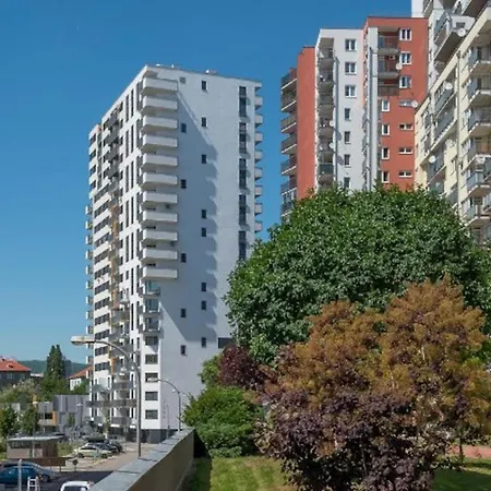 Spacy Modern Near Hockey Stadium Daire Bratislava