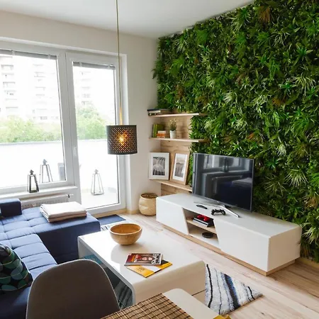 Spacy Modern Near Hockey Stadium Apartment